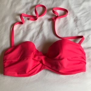Victoria’s Secret Knockout bandeau in 32DD